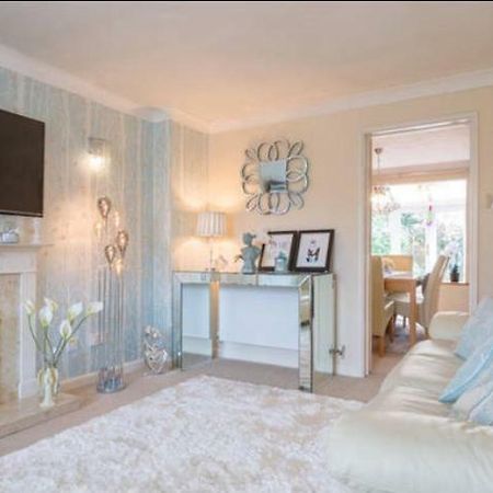 Comfy Private Room In Shared House CBG Exterior photo